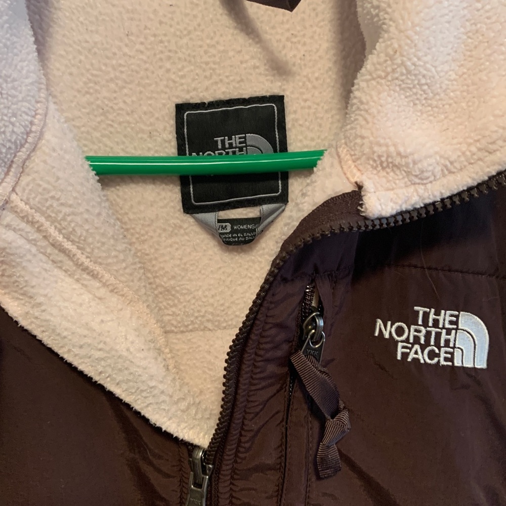 Pink and brown North Face jacket - Picture 2 of 3